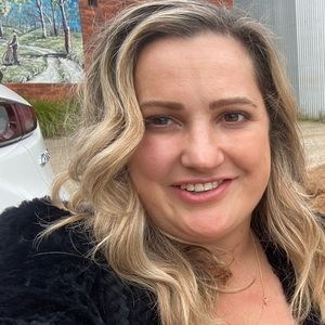 Meet your Posher, Catherine